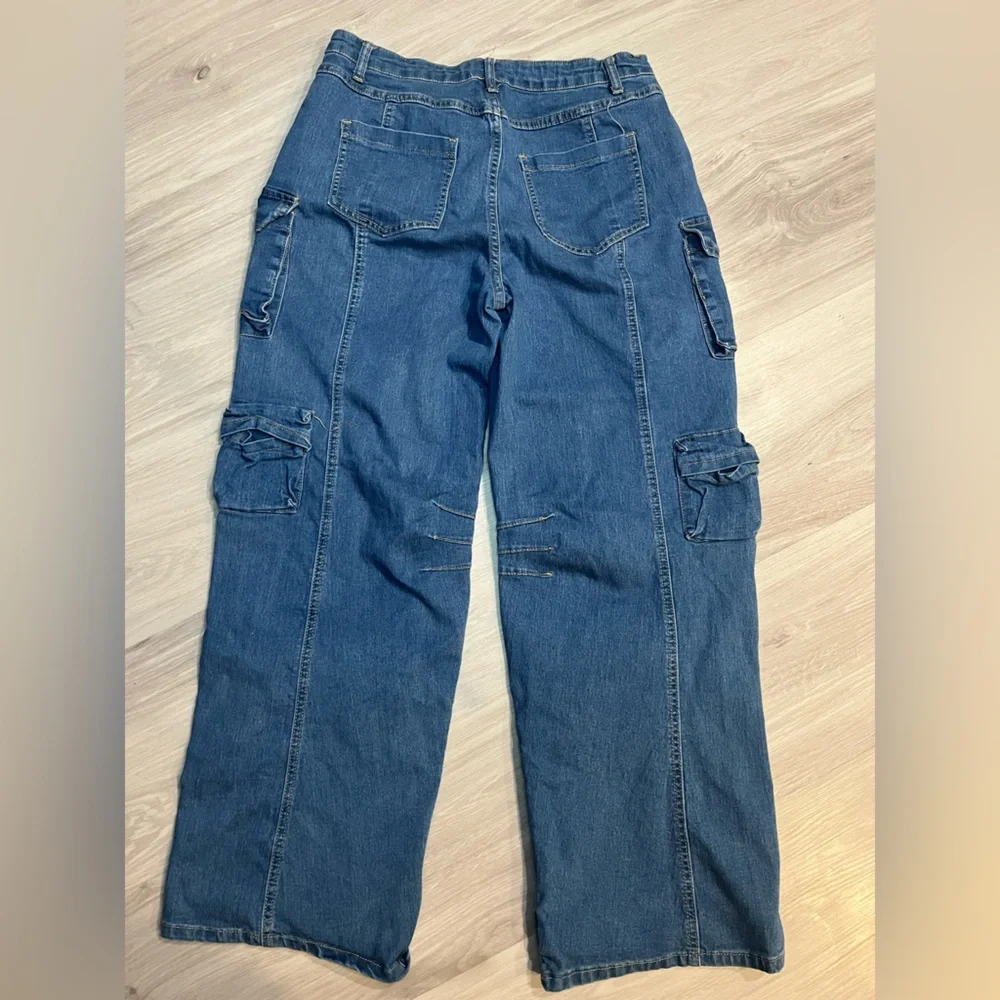 NWOT Daisy Blue‎ Wide Leg Cargo Jeans